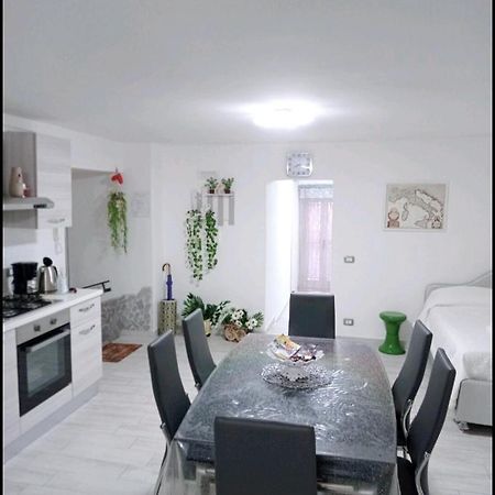 Nunzia'S House Napoli Apartment Ngoại thất bức ảnh