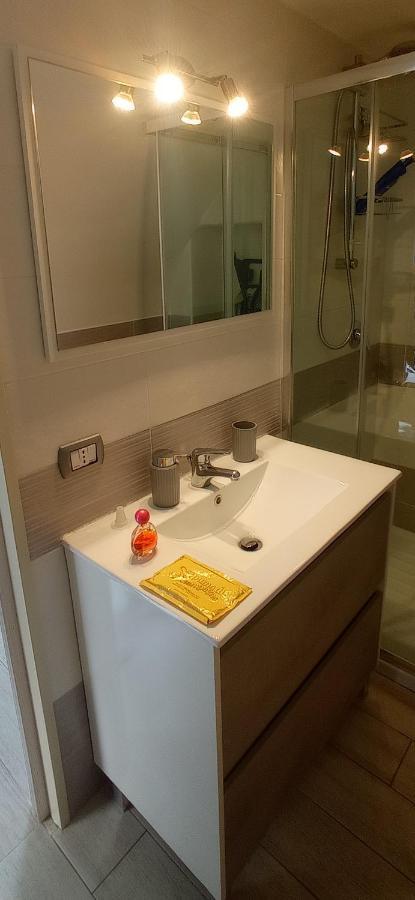 Nunzia'S House Napoli Apartment Ngoại thất bức ảnh