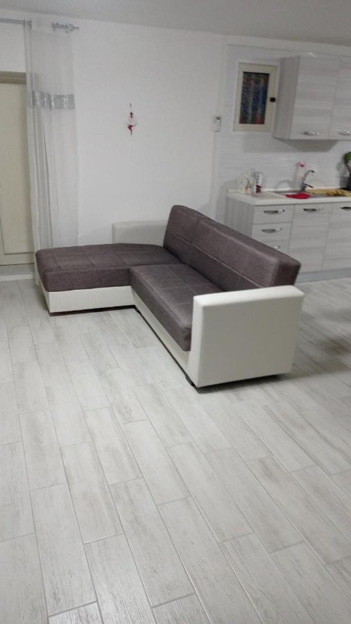 Nunzia'S House Napoli Apartment Ngoại thất bức ảnh
