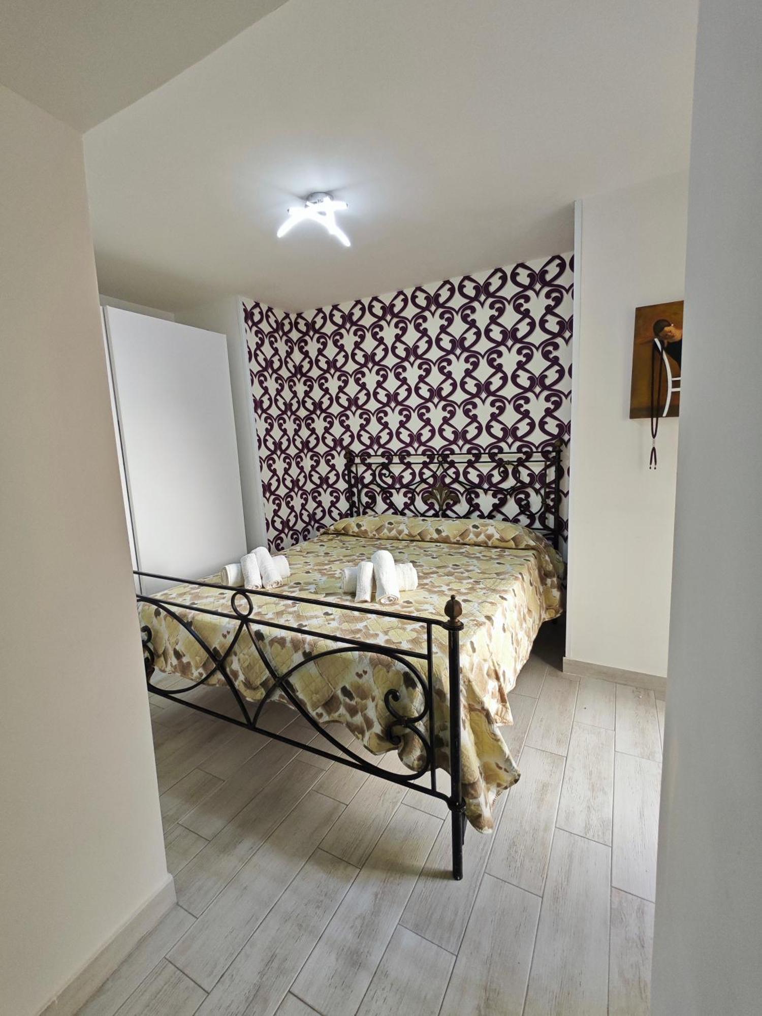 Nunzia'S House Napoli Apartment Ngoại thất bức ảnh