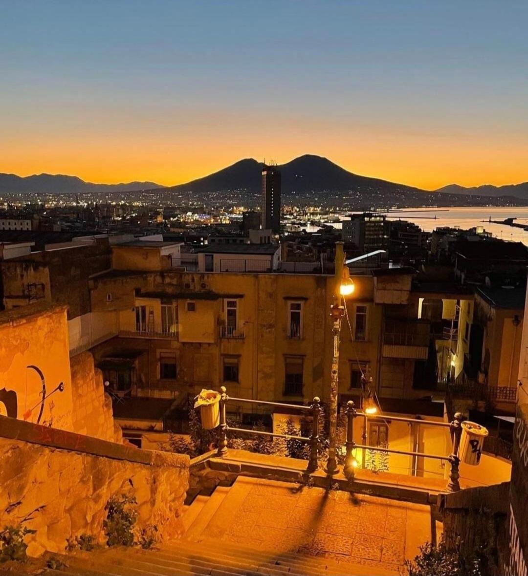 Nunzia'S House Napoli Apartment Ngoại thất bức ảnh